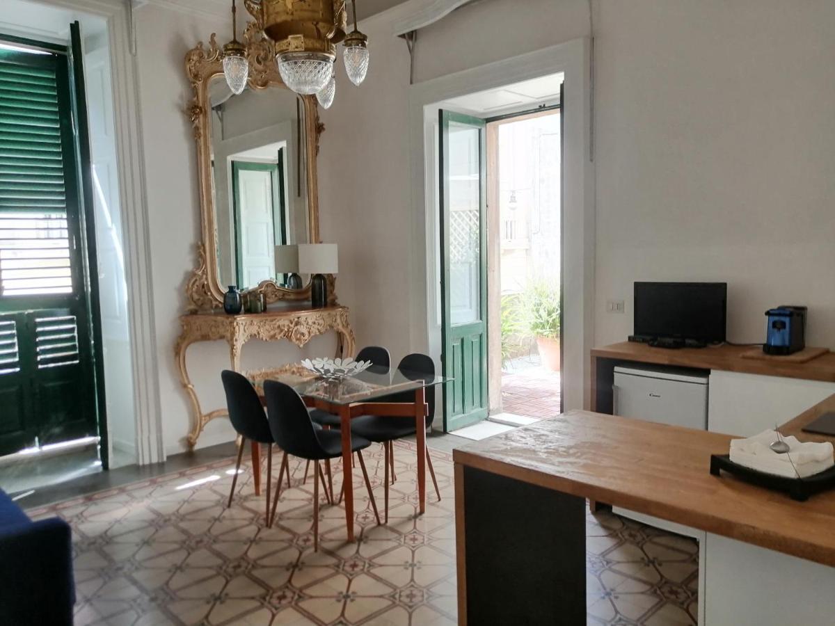 Bbcasablu Apartment Acireale Luaran gambar