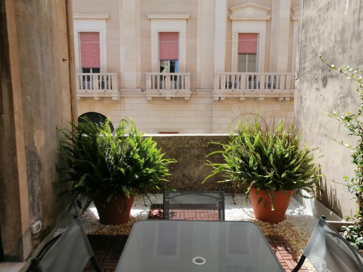 Bbcasablu Apartment Acireale Luaran gambar
