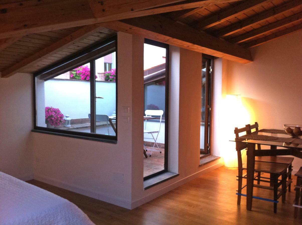 Bbcasablu Apartment Acireale Luaran gambar